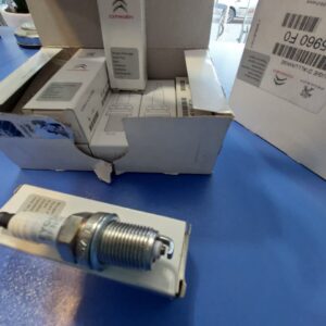 شمع موتورهای XU7 بنزینی و گاز سوز ، دست 4 عددی /پایه کوتاه استاندارد / ایساکو / کد سیتروئن فرانسه